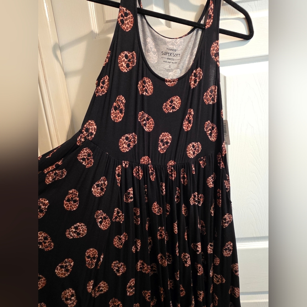 TORRID Black and Leopard Skull Print Pleated Sundress With Pockets Size 1X